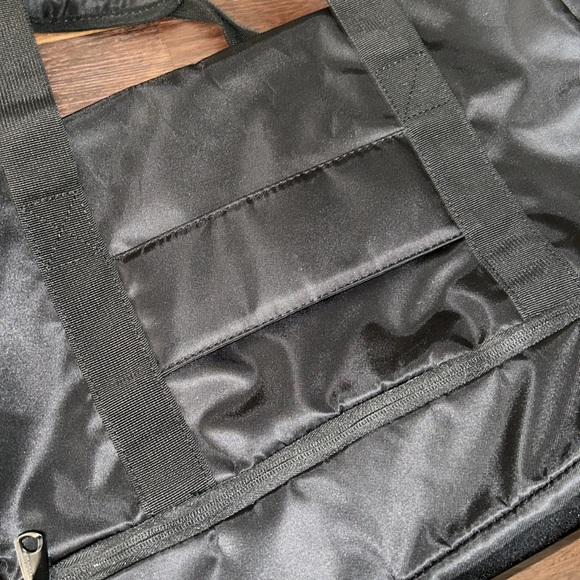 Duchamp Expandables Black Duffle Travel Weekender Bag NWT - Picture 4 of 10